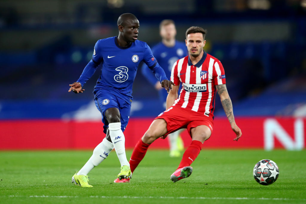 Kante frente al Atlético de Madrid en Champions League