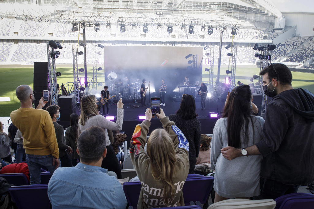 ¡Arman concierto en Israel para personas vacunadas contra el coronavirus!