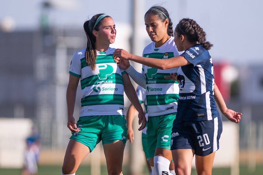 El futbol femenil lucha contra el machismo y contra el coronavirus en América Latina