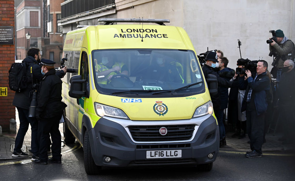 príncipe-felipe-duque-edimburgo-reina-isabel-otro-hospital-ambulancia-condicion-cardiaca-salud