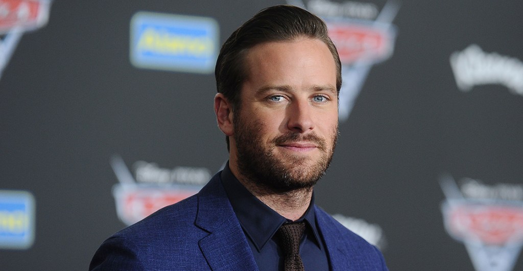 Y a todo esto, ¿a qué se dedica Armie Hammer tras las acusaciones en su contra?