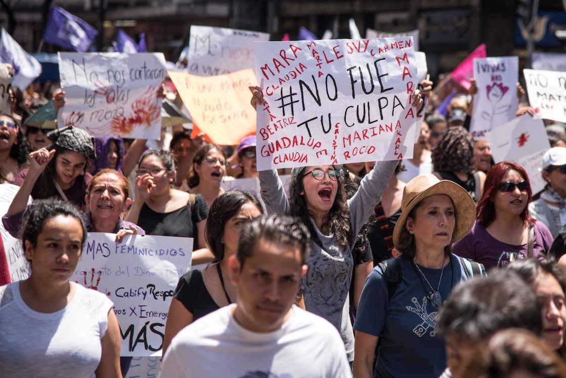 mara-fernanda-castilla-manifestacion