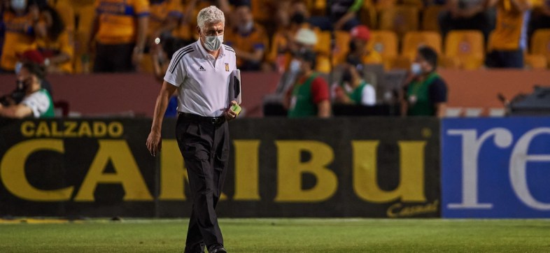 Tuca Ferretti se va de Tigres