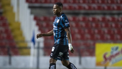 Antonio Valencia anuncia su retiro con Querétaro debido a lesiones