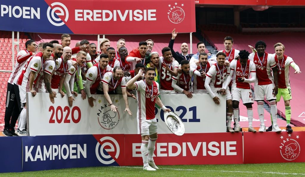 ¡Ajax campeón! Edson Álvarez se convierte en el quinto mexicano que gana la Eridivisie