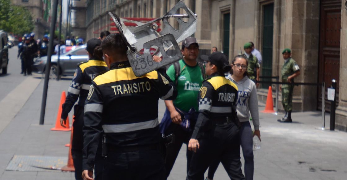 muerde-dedo-policia-transito-araña-centro-cdmx