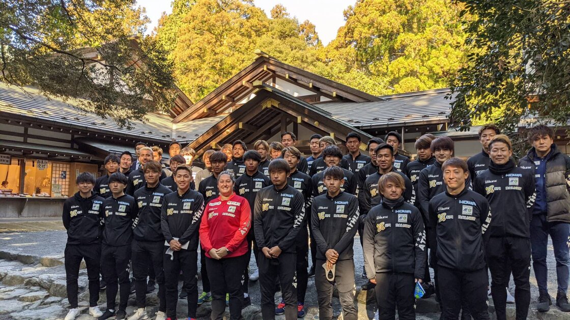 ¿Quién es Milagros Martínez, la primera mujer que dirige un equipo varonil en Japón?