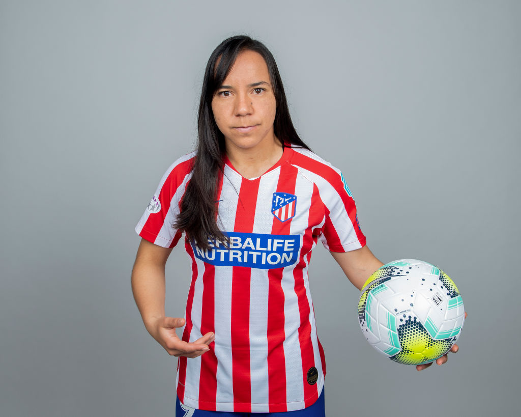 Charlyn Corral con el Atlético de Madrid Femenil