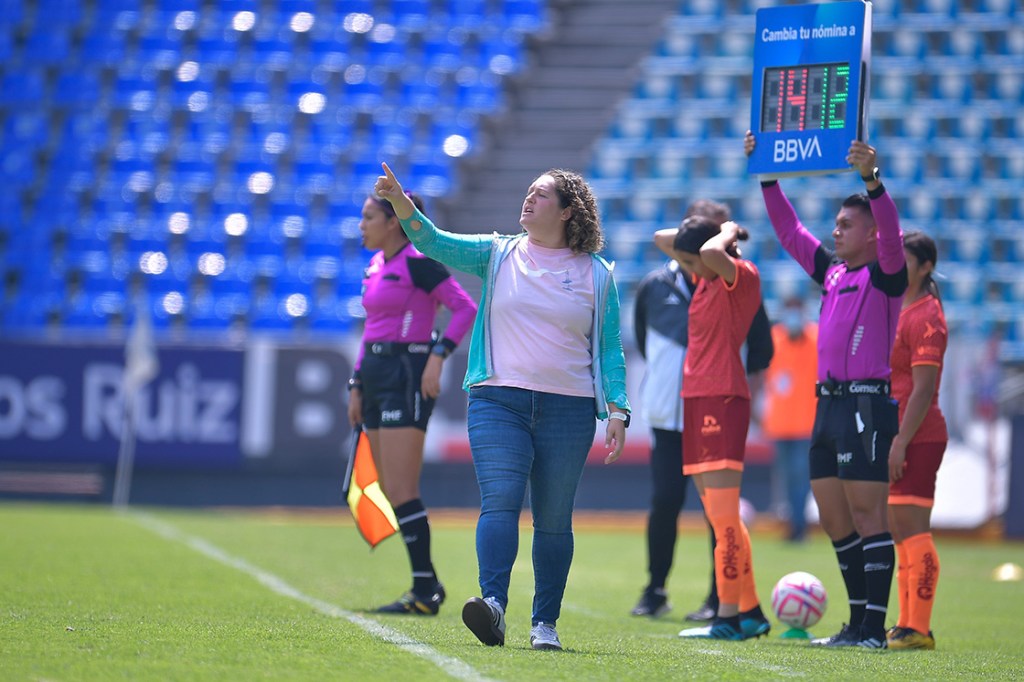 Milagros Martínez, la DT que dejó Japón para conquistar la Liga MX Femenil con Juárez