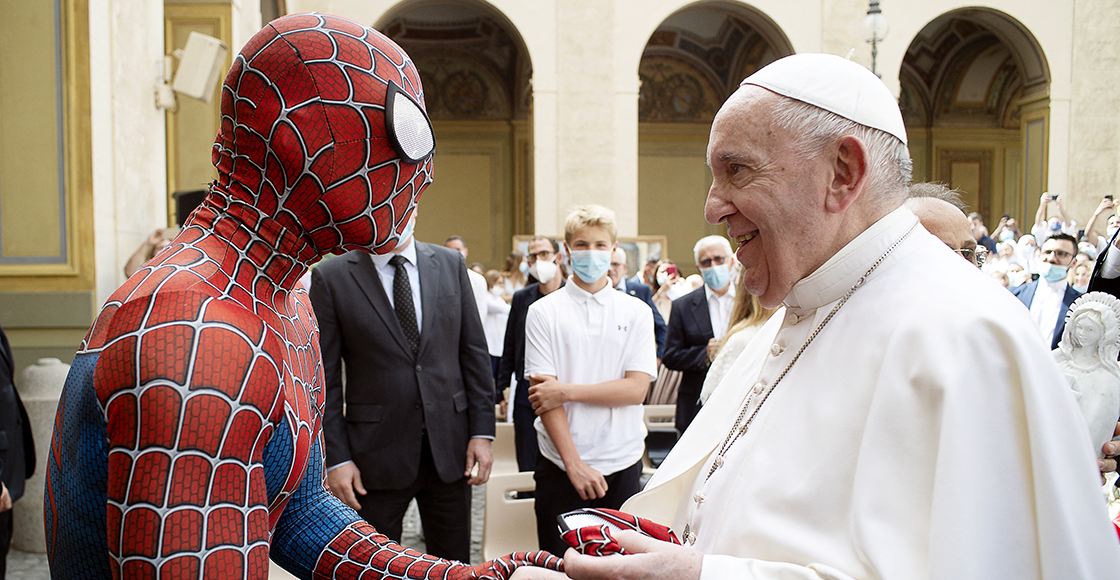 Y a todo esto, ¿por qué Spider-Man visitó al papa Francisco en el Vaticano?