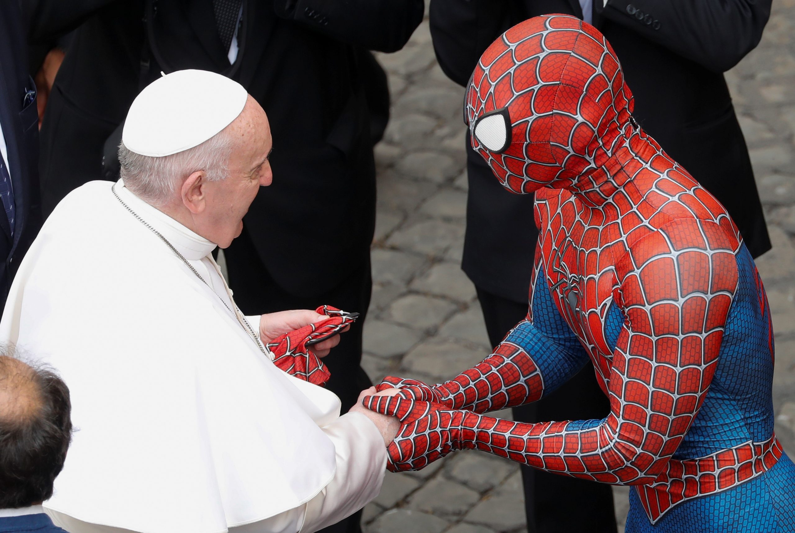 Y a todo esto, ¿por qué fue Spider-Man al Vaticano a visitar al papa Francisco?