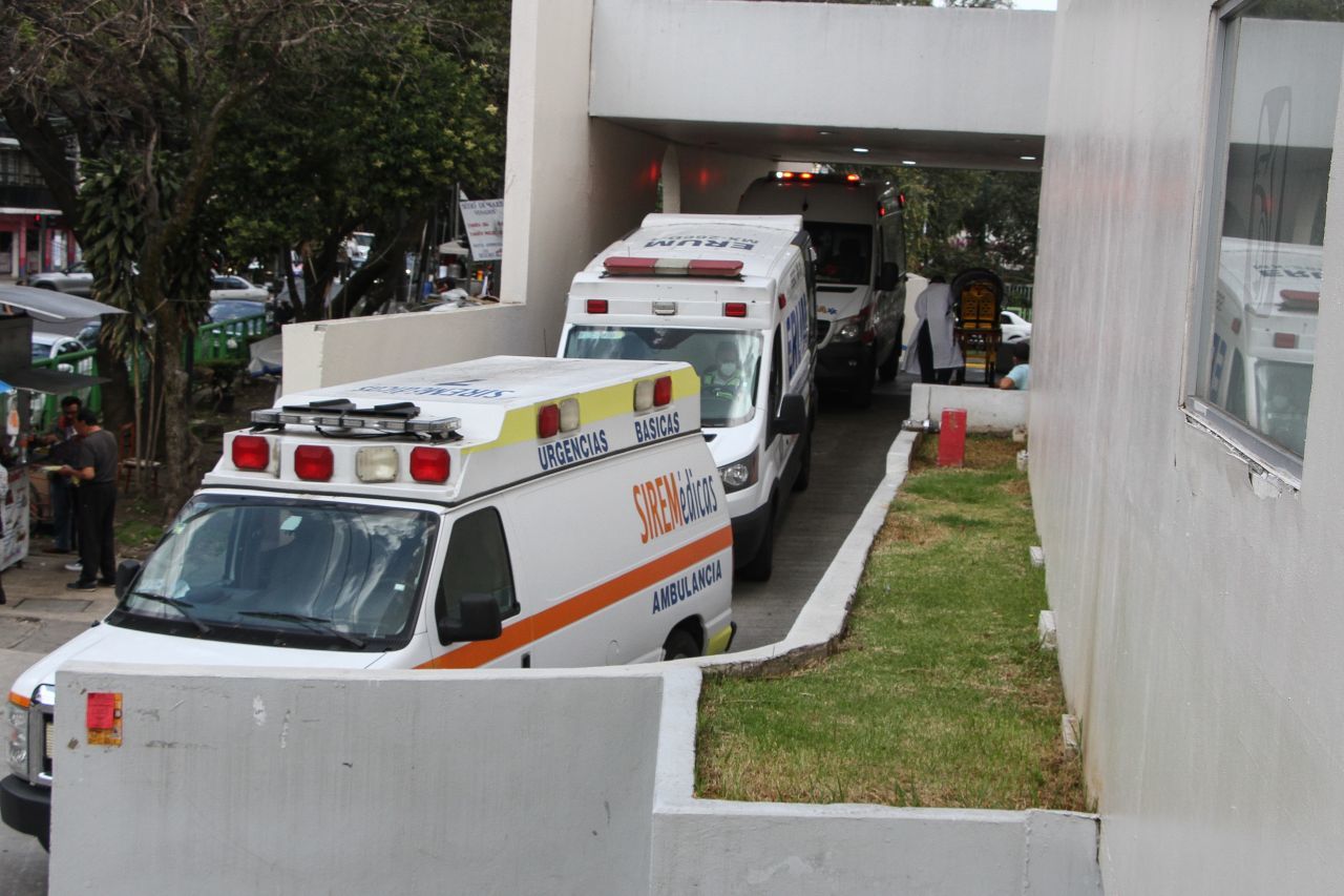 Paciente COVID perdió la vida al lanzarse del tercer piso en el hospital de los Venados del IMSS