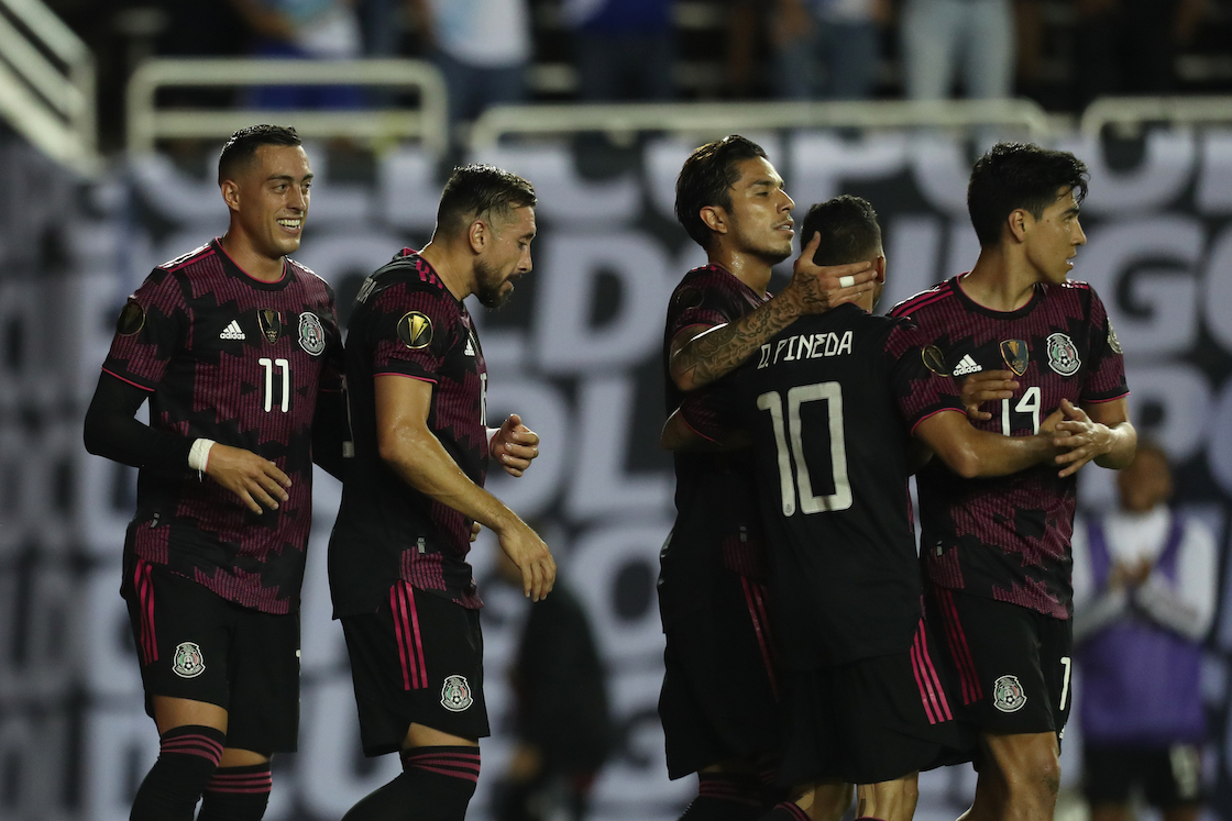 El doblete de Funes Mori y los memes de la pareja de la Copa Oro en el México vs Guatemala