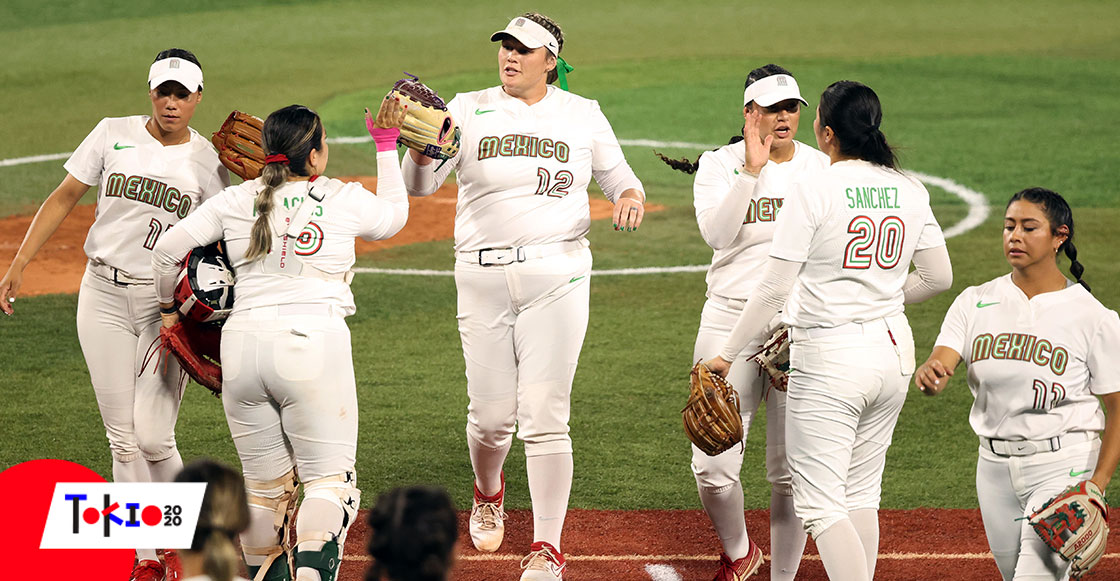 Las primeras palabras de jugadoras del equipo de softbol tras el escándalo de uniformes