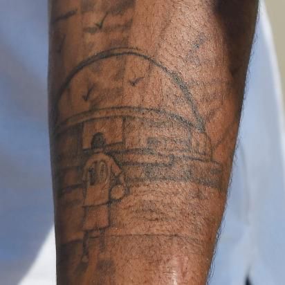 Sueño cumplido: La historia del tatuaje de Raheem Sterling que siempre lo unió a Wembley