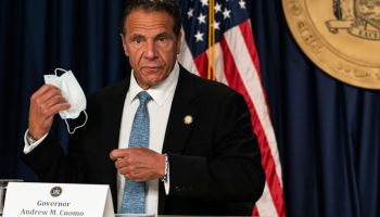 Andrew-Cuomo-renuncia-nueva-york-acoso