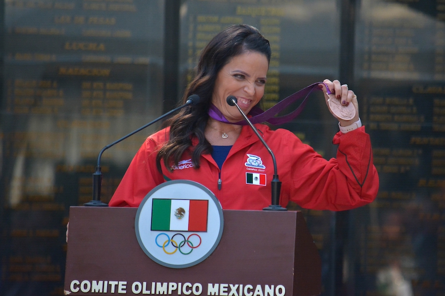 CONADE niega premio económico a la medallista olímpica Luz Acosta porque “no ganó en esta administración”