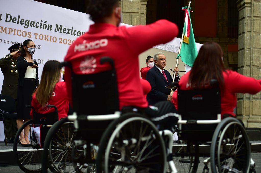 Diego López y Amalia Pérez: Conoce a los abanderados de México en los Juegos Paralímpicos de Tokio 2020