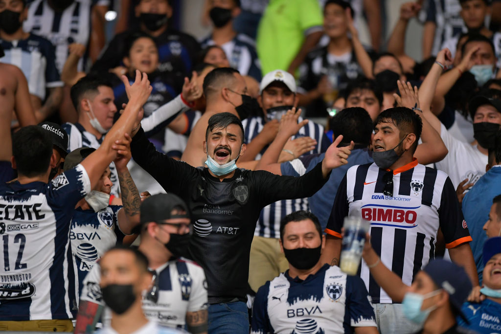 Afición de Rayados en la Liga MX