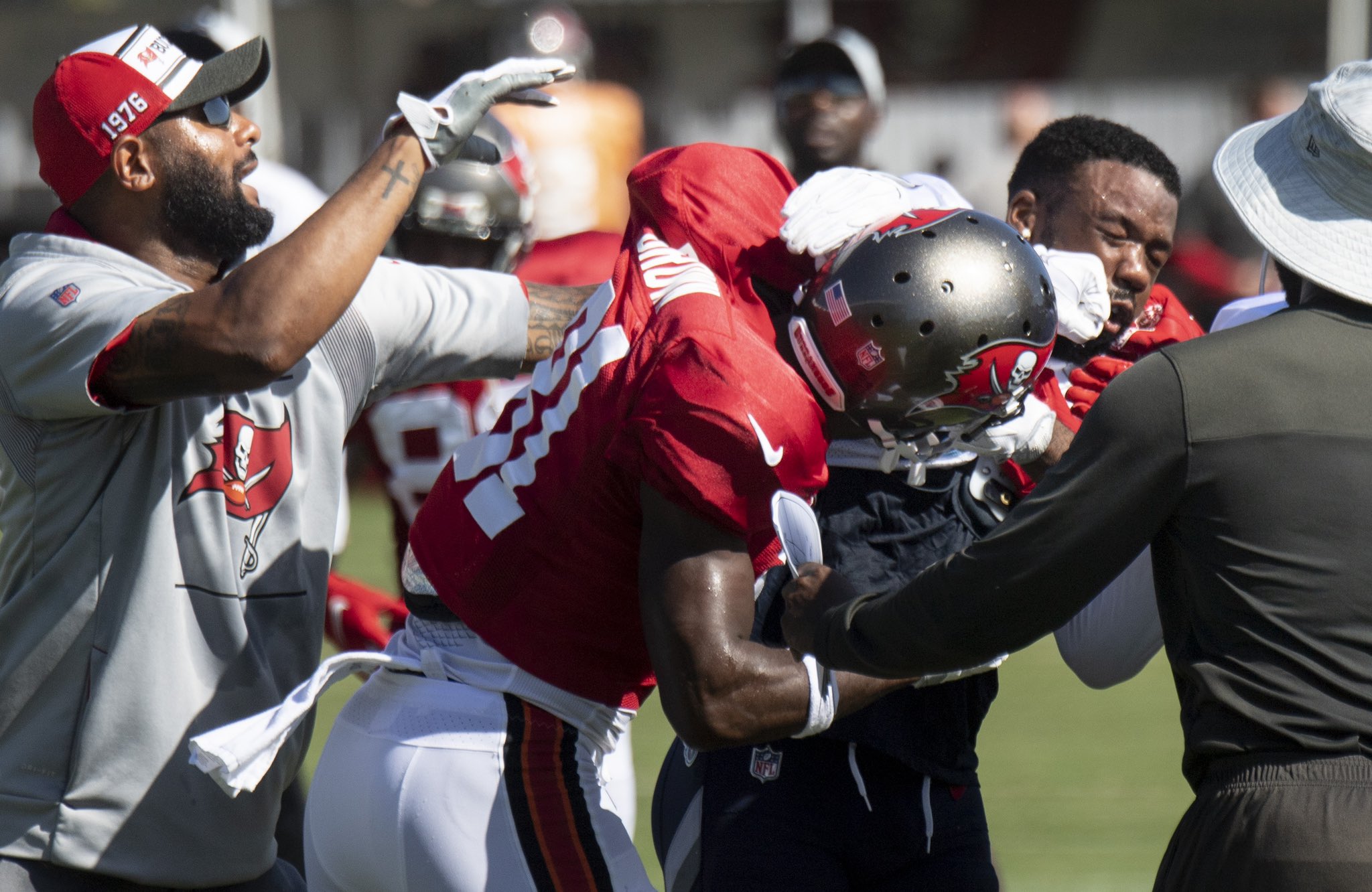 Antonio Brown vs Chris Jackson