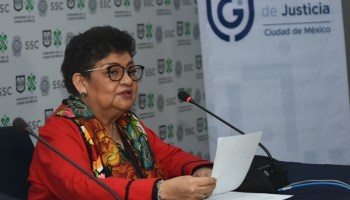 CIUDAD DE MÉXICO, 01DICIEMBRE2020.- Ernestina Godoy, Fiscal General de la Ciudad de México, y Omar García Harfuch, secretario de Seguridad Ciudadana, ofrecieron una conferencia de prensa para dar detalles de las investigaciones del asesinato del ciudad francés Baptiste Jacques Daniel Lormand, y del mexicano Luis Orozco, empresario restaurantes.