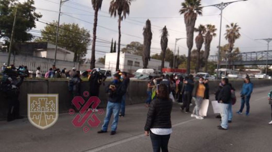 escuela-cuajimalpa-sheinbaum-protesta