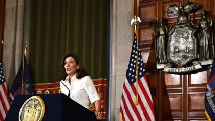 kathy-hochul-primera-gobernadora-nueva-york