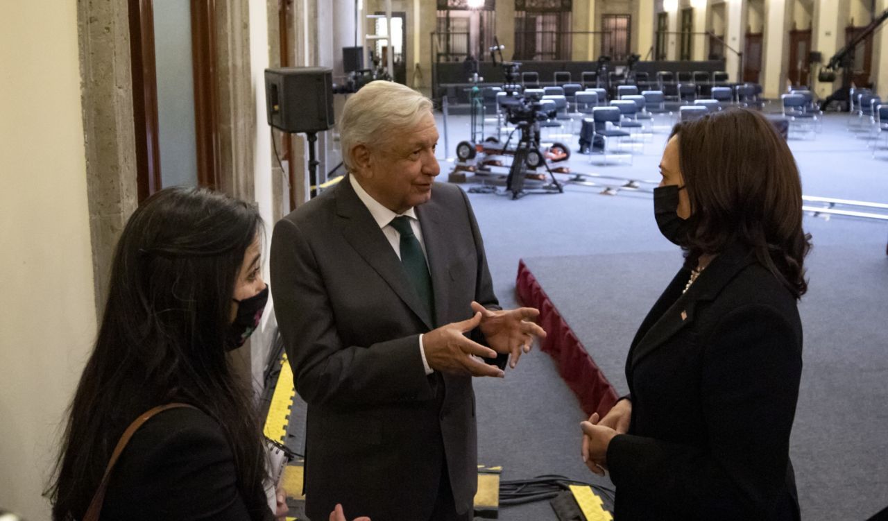 AMLO anuncia una nueva llamada con Kamala Harris para acordar donación de vacunas contra COVID