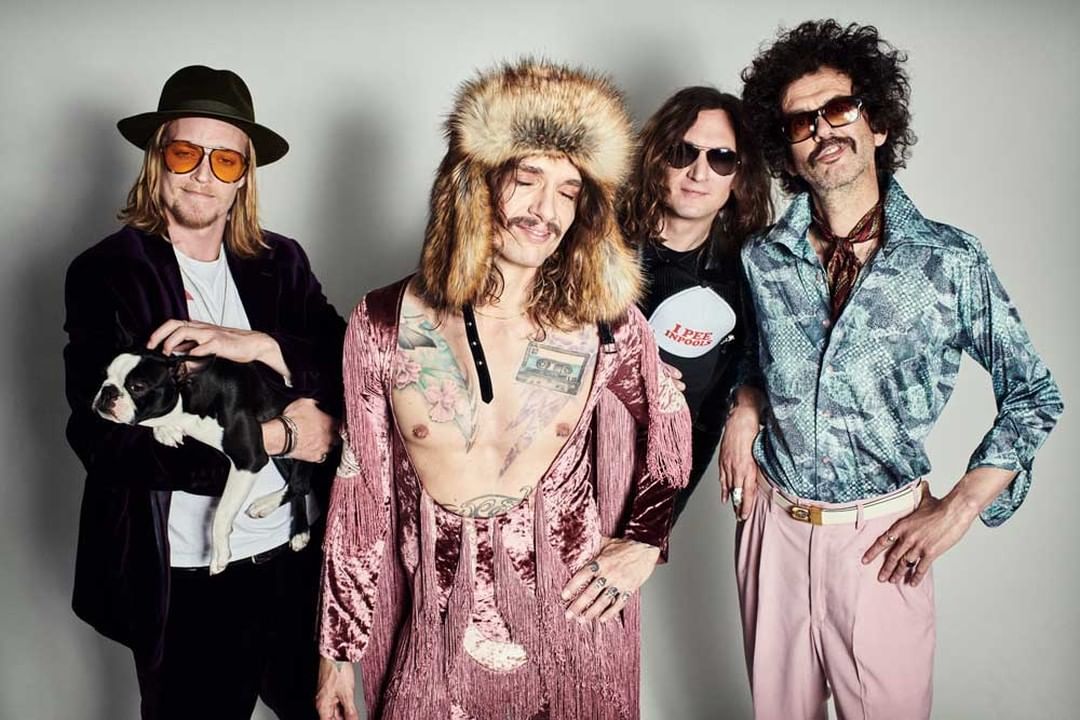 The Darkness comparte un potente adelanto de su nuevo disco con "Motorheart"