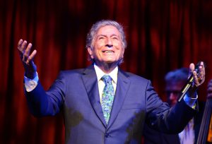 Una noticia triste: Tony Bennett se retira oficialmente de los escenarios a los 95 años