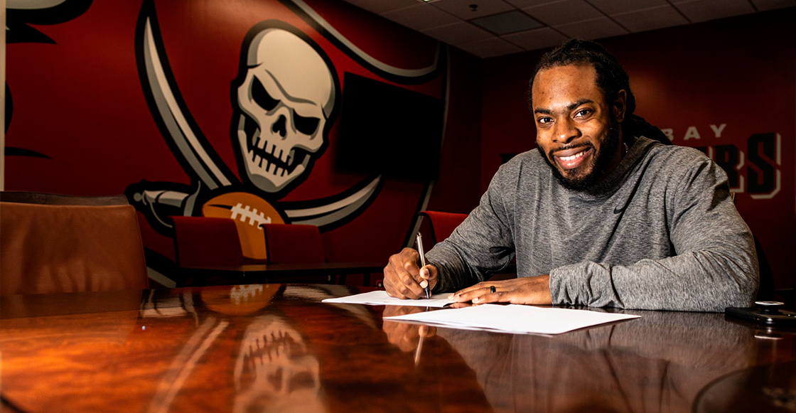 ¡Los Buccaneers son un trabuco! Richard Sherman firma una temporada con Tampa Bay