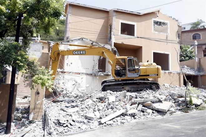 demolición-casa-cumbres