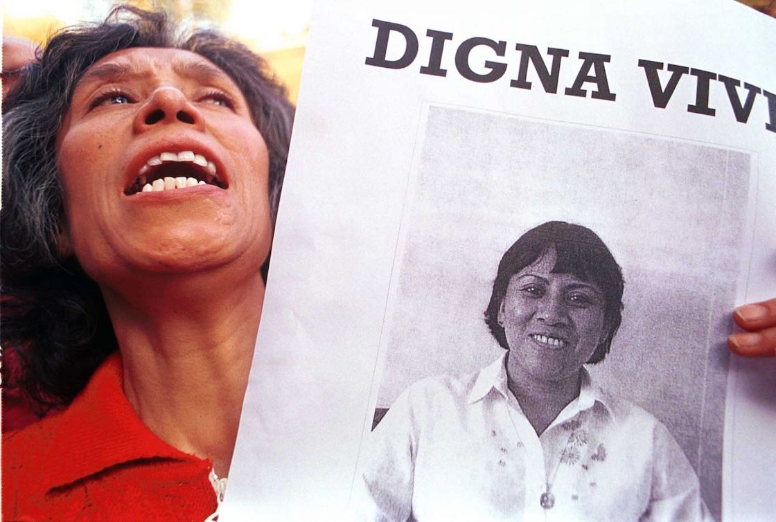 digna-ochoa-2001