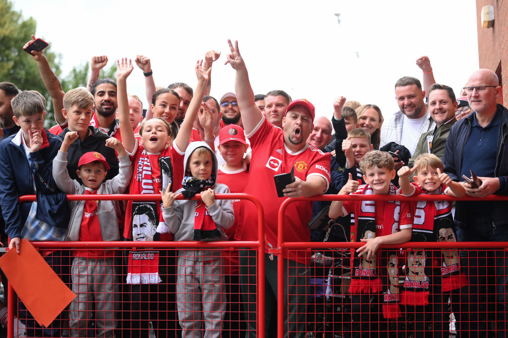 En imágenes: La locura en Old Trafford por el regreso de Cristiano Ronaldo al Manchester United