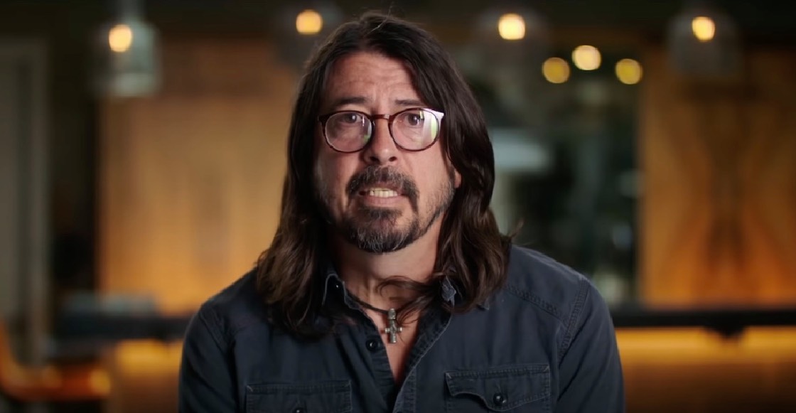 'The Storyteller': Dave Grohl comparte algunas historias en tráiler del anuncio de su nuevo libro