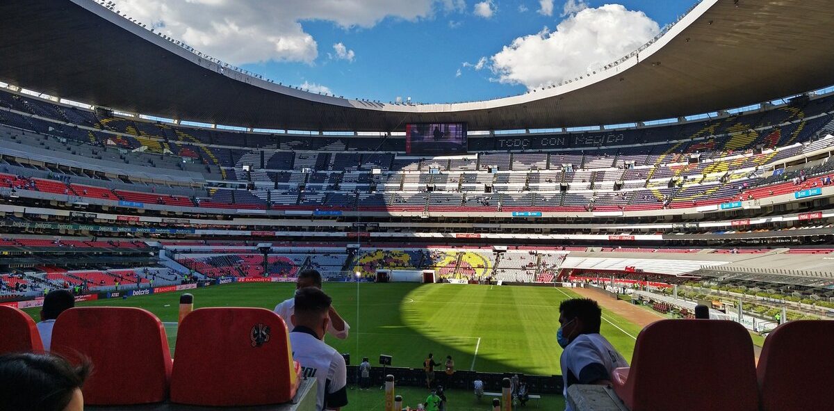 Semáforo verde en CDMX: Así quedan las medidas sanitarias para los estadios y la Fórmula 1