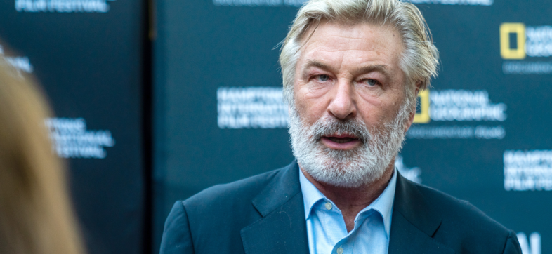 “No tengo palabras”: Alec Baldwin habla sobre la muerte de Halyna Hutchins