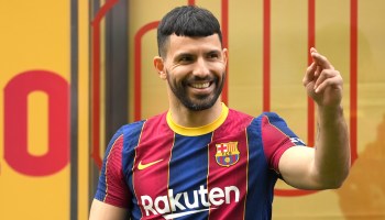 Y a todo esto... ¿Cuándo debutará el 'Kun' Agüero con el Barcelona?