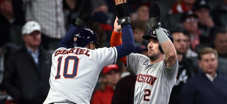 ¡Paren los festejos! Voltereta grosera de los Astros a los Braves en el quinto juego de la Serie Mundial