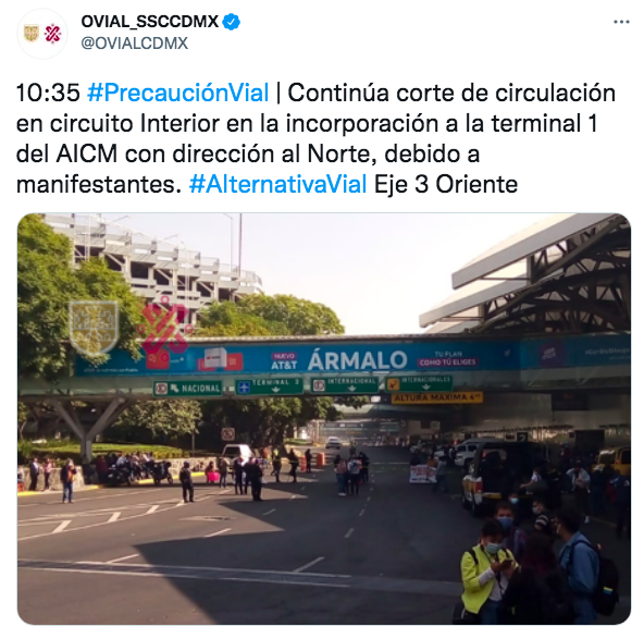 aeropuerto-manifestantes-cdmx-niños-cancer