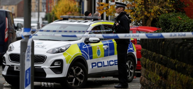 ataque-terrorista-taxi-hospital-liverpool-inglaterra