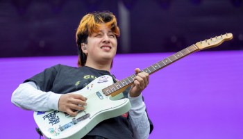 boy pablo tocando en Pal Norte 2021