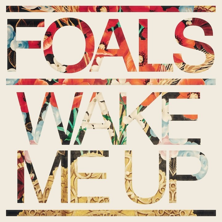 Foals está de vuelta con la potente rola "Wake Me Up"