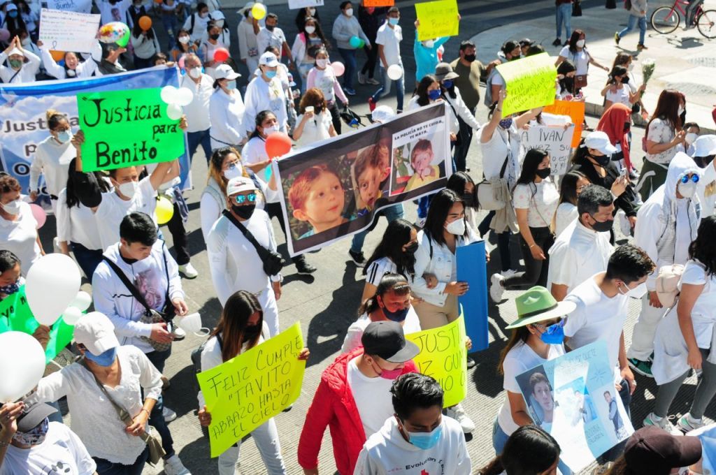 Marchan en CDMX para exigir que se esclarezca la muerte de Octavio Ocaña