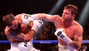 ¡Puro power! 'Canelo' Álvarez nominado al nocaut del año por el CMB