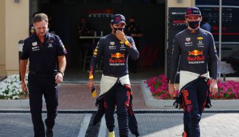 Christian Horner revela que Checo y Max crearon la estrategia para Abu Dhabi: "Ellos arreglaron los detales"