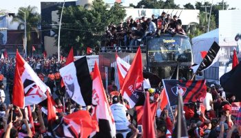 Guadalajara es rojinegra: Así fue el desfile de campeón del Atlas tras romper la sequía de 70 años