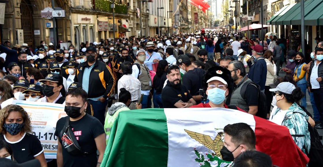 fotos-videos-publico-asistentes-gente-cuantos-zocalo-amlo-amlofest-3-anos-gobierno-2021-6