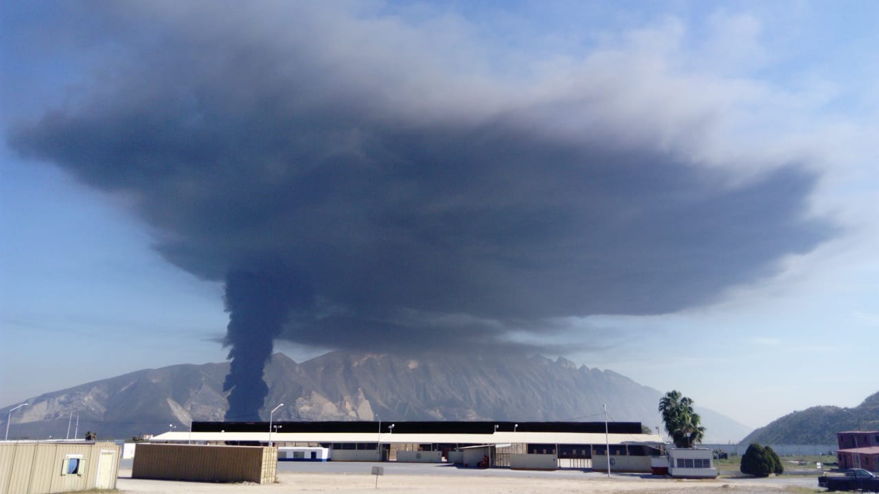 incendio-humo-santa-catarina-nuevo-leon