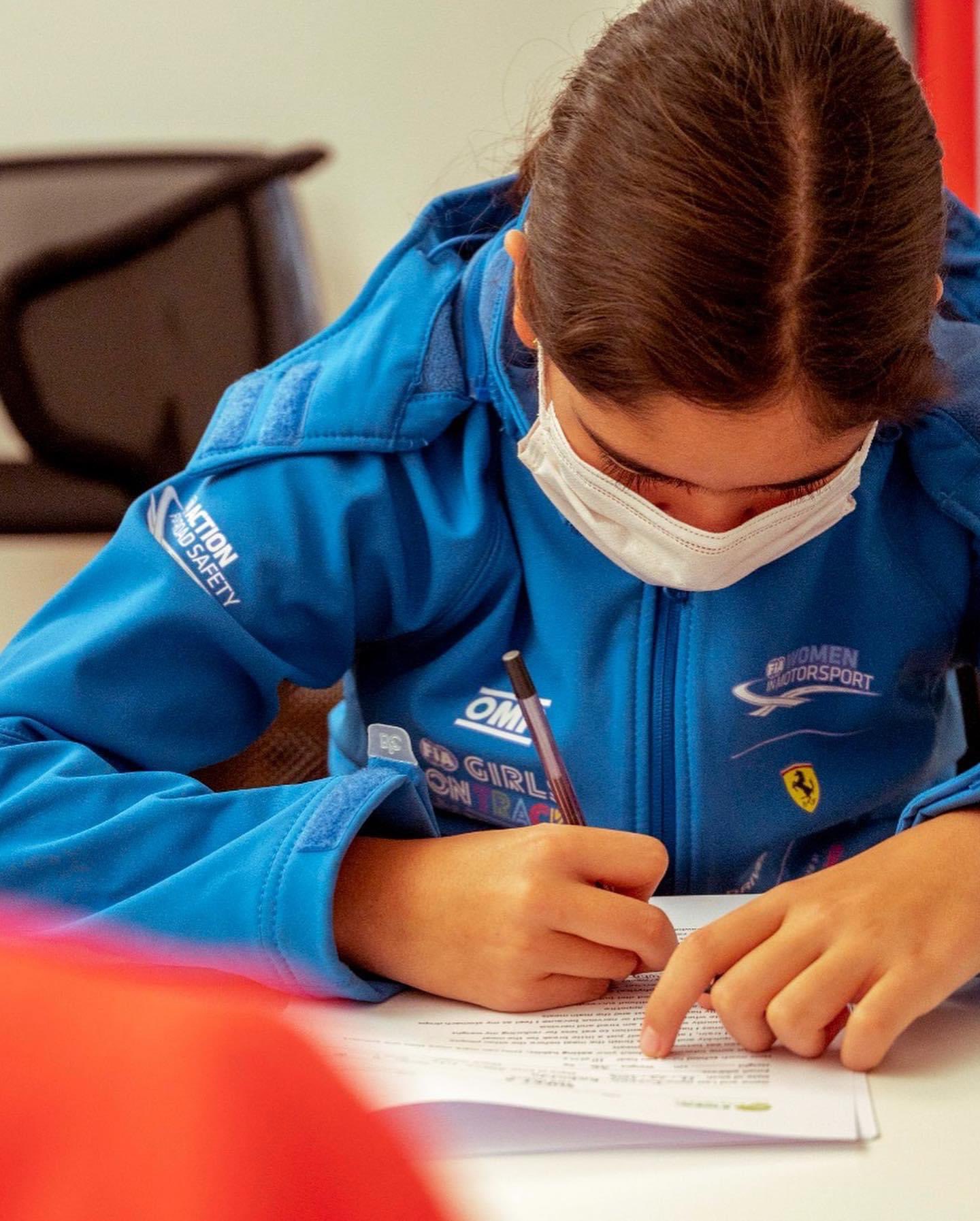 ¡Orgullo mexicano! Ivanna Richards, la piloto de 13 años que podría integrarse muy pronto a Ferrari